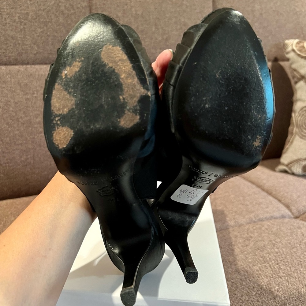 WHBM satin peep toe pumps - Picture 11 of 11